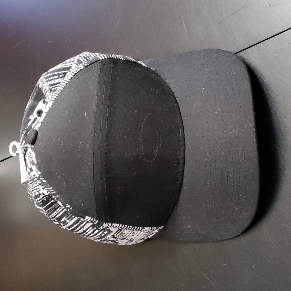 Oakley Women's Shade Me Hat NEW